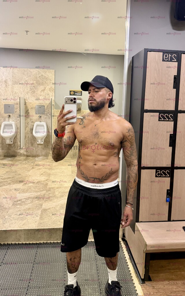 FOTOS DE LATINO SERIO MUY MORBOSO EN LA CIUDAD DE MEDELLÍN