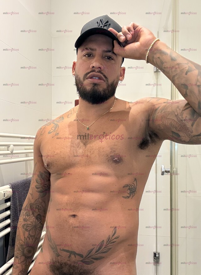 FOTOS DE LATINO SERIO MUY MORBOSO EN LA CIUDAD DE MEDELLÍN