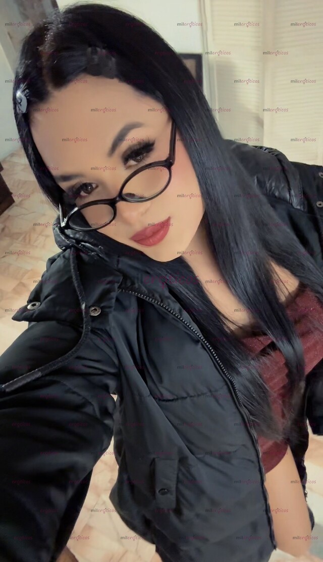 FOTOS DE KYLIE NUEVA CULO APRETADO, ANSIOSO DE PROBAR EL TERCER SEXO? VEN SOY LA INDICADA