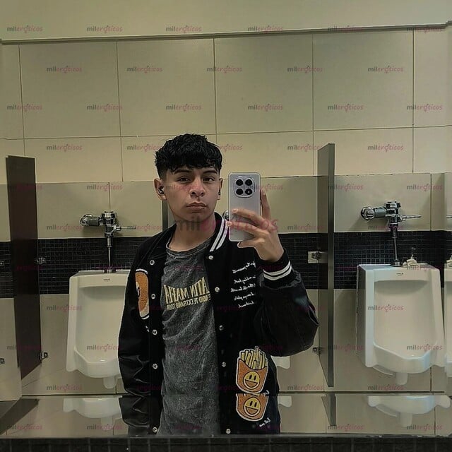 FOTOS DE HOLA ME LLAMO EMILIANO, ESTOY DISPUESTO A COMPLACERTE SEXUALMENTE