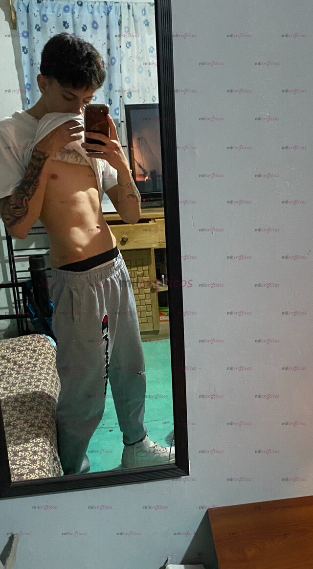 FOTOS DE CHICO FLAQUITO PITUDO MÁNDAME MENSAJE NO TE VAS A ARREPENTIR