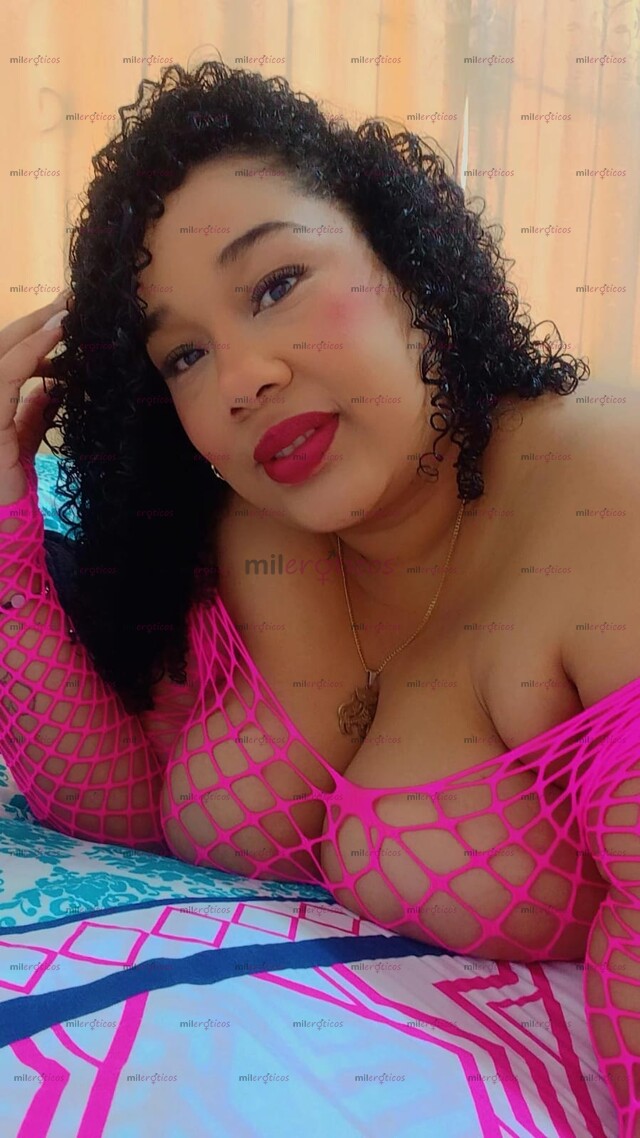 FOTOS DE TODO LO Q VES TE LO COMERAS MI AMOR LO MEJOR CON UNAS ESPECTACULARES. TETAS