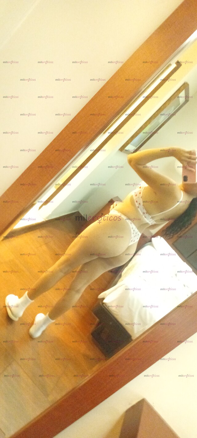 FOTOS DE MAMI RICA DE PELO CHINO 24 AÑOS SIMPATICA