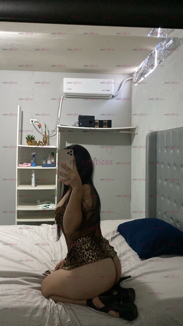 FOTOS DE CHAPARRITA CALIENTE SOY VIOLETA UNA DELICIA DE 19 AÑOS PAPI