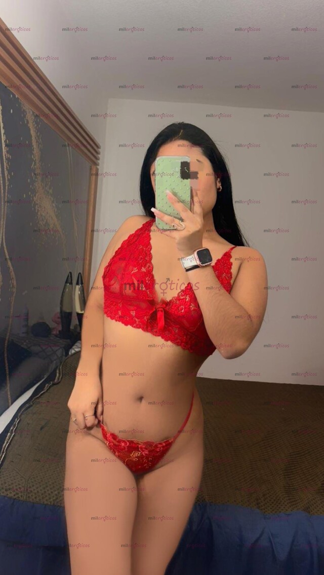 FOTOS DE DELGADITA , BONITA , LLÉNAME DE LECHE EN LA BOCA O EL CUERPO