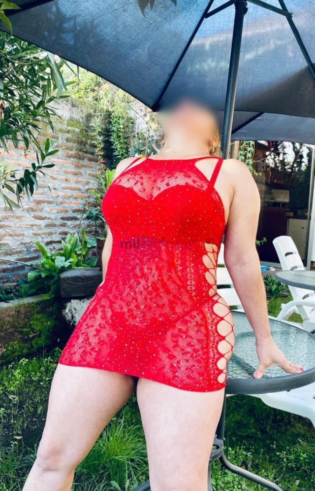 Me presentosoy tania yeye una hermosa mujer madurita educada complaciente una bomba de placer morbosa sexosa lujuriosa divertida y muy atrevida escort...