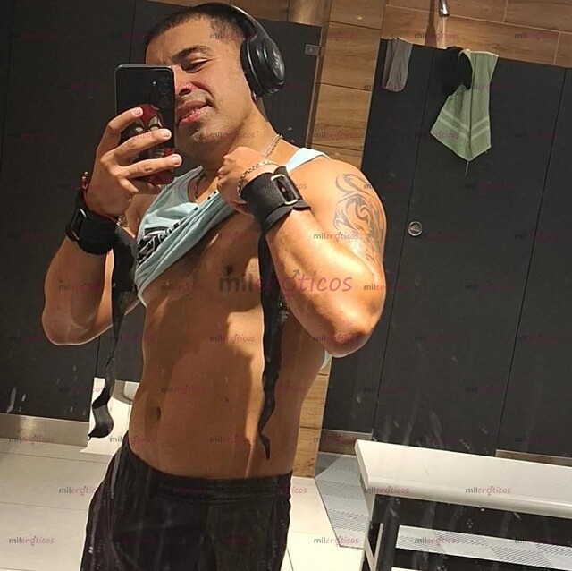 FOTOS DE MORENO CALIENTE CON GANAS DE SASTIFACER TUS FANTASIAS MAS RICAS