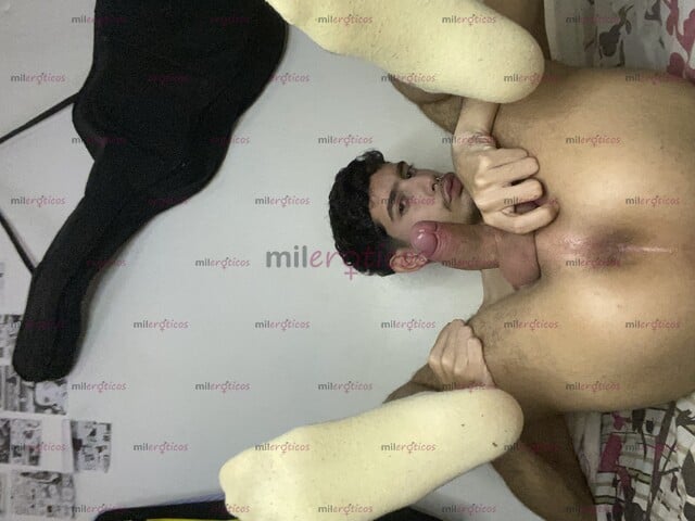 FOTOS DE TWINK VERSÁTIL VERGON LISTO PARA PASARLA RICO Y COMPLACERTE