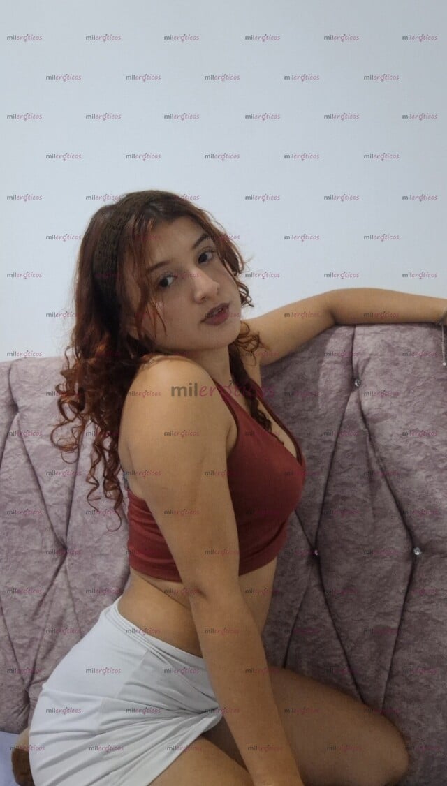 FOTOS DE JIMENA, SUMISA Y LINDA JOVENCITA COLOMBIANA DE 19 AÑOS CON UNAS LINDAS NALGAS