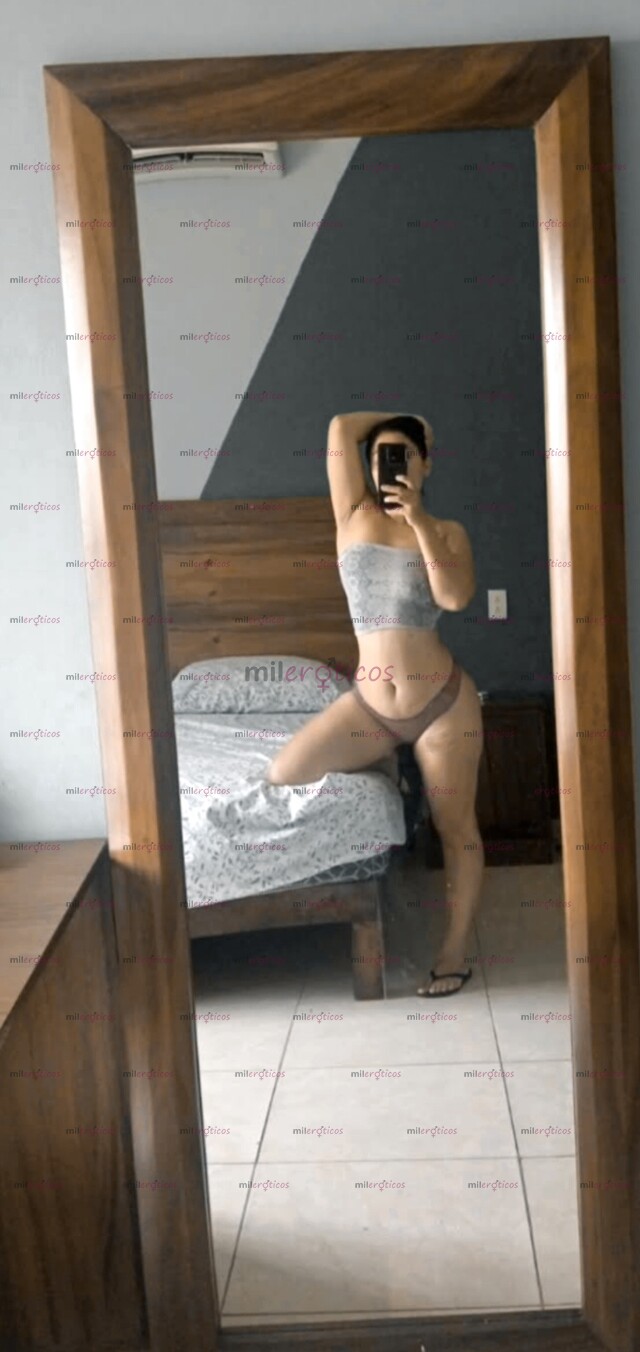 FOTOS DE BRISA TAPATIA HAGO SQUIRT Y BESITO DE SINGAPUR