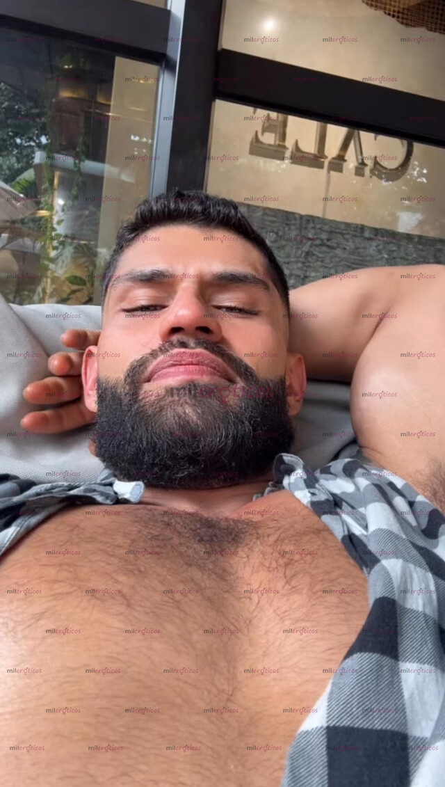 FOTOS DE BISEXUAL MORENO DISCRETO, COMPLACIENTE & MORBOSO