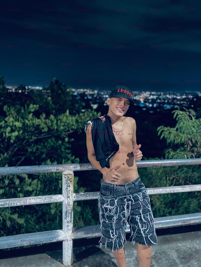 FOTOS DE POLLO NUEVO ARRECHO VERSATIL POCOS DIAS EN MEDELLIN