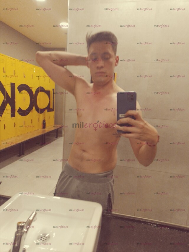 FOTOS DE ¡¡JOVEN ATENTO COMPLACIENTE ATENCION VIP!!