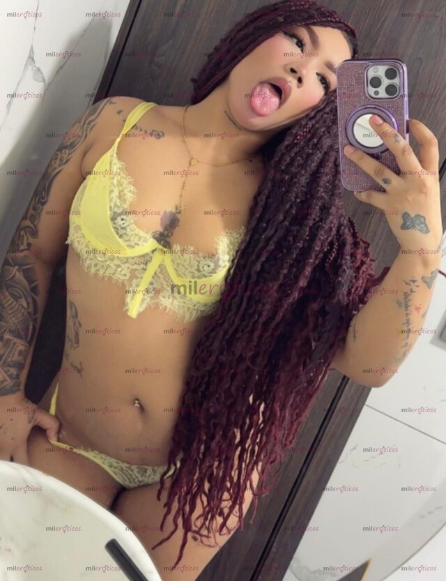 FOTOS DE BOMBONCITO RICO Y COMPLACIENTE Y MUY CALIENTE GOLOCITA TATUADA