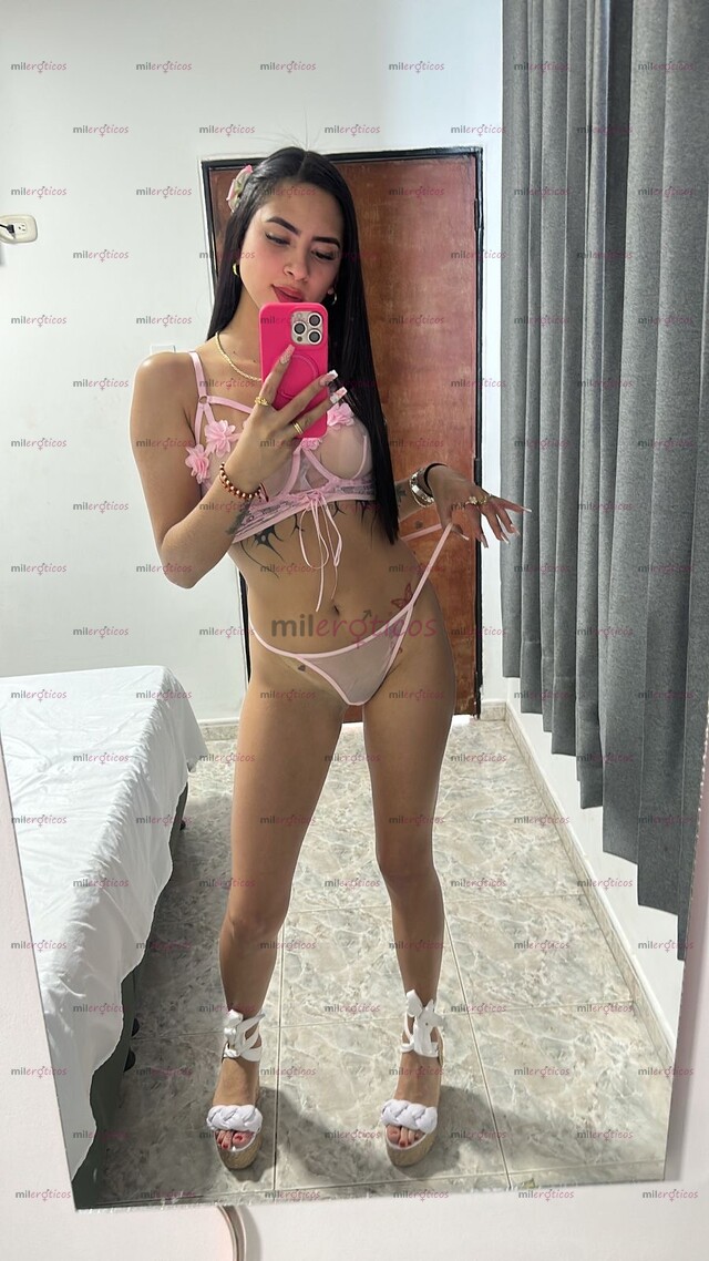 FOTOS DE MÍA UNA MUÑEQUITA HERMOSA SCORT VIP Y COMPLETAMENTE NATURAL