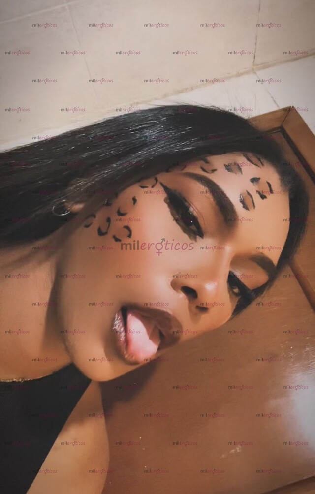 FOTOS DE MORENA CON 22CM DE VERGA LECHERA, Y UN RICO CULO APRETADITO