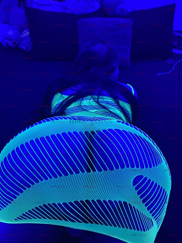 FOTOS DE FREAKY COSPLAYER SÚPER PUTA CALIENTE CON LUGAR VEN TE DESLECHO