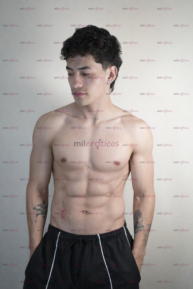 FOTOS DE PAISA JOVEN DE 24 AÑITOS, SÚPER DEFINIDO PESO 75 KG