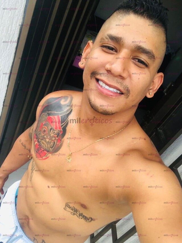 FOTOS DE COSTEÑO22CM VERGA ERECTA PARA QUE JUEGUES CON ELLA EN TU CULO Y BOCA MORENO XXX