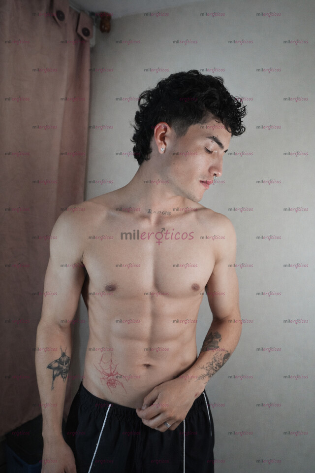 FOTOS DE PAISA JOVEN DE 24 AÑITOS, SÚPER DEFINIDO PESO 75 KG