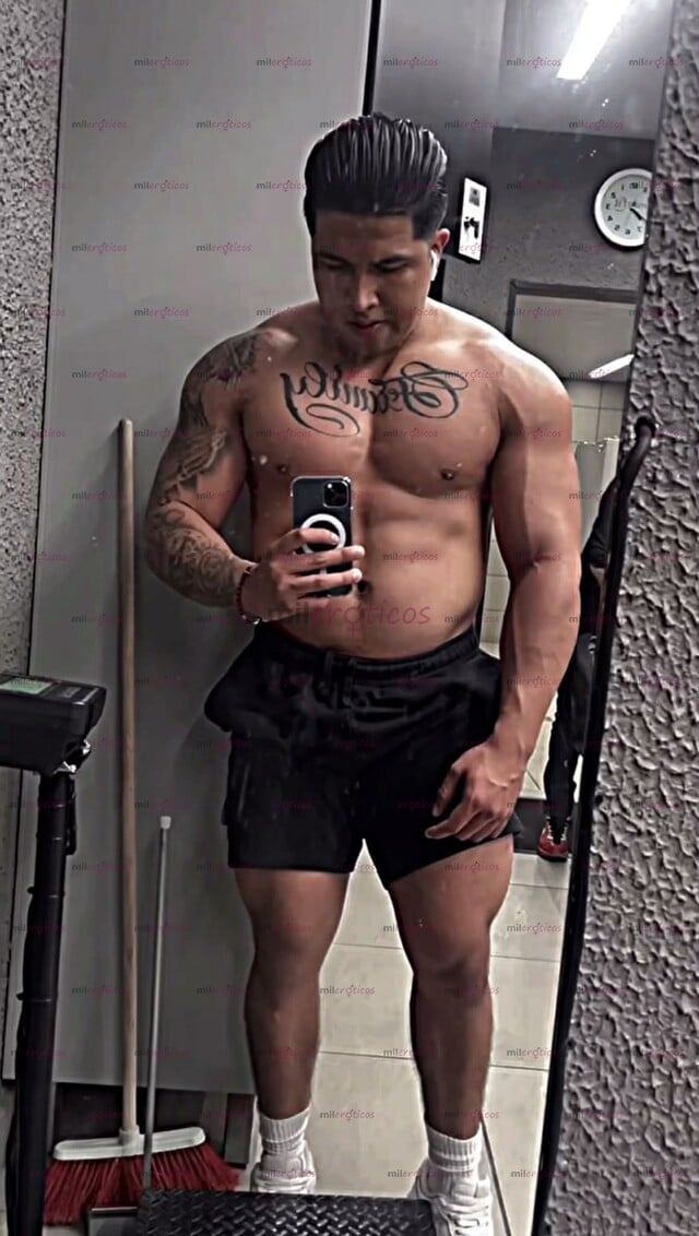FOTOS DE MAXIMILIANO DE REGRESO !! MORENO SEXY Y GUAPO, DOTADO RICO LISTO PARA COMPLACERT