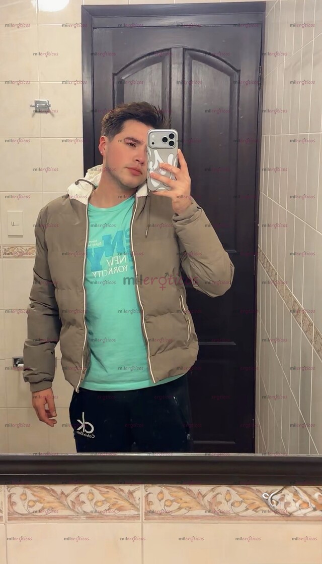 FOTOS DE TWINK 23 AÑOS COMPAÑÍA SELECTA & DISCRETA