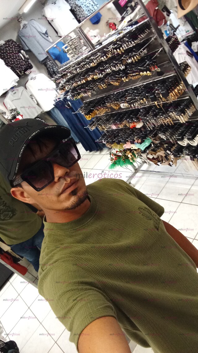 FOTOS DE LLEGO TU CUBANO RICO PARA SATISFACER SUS DESEOS