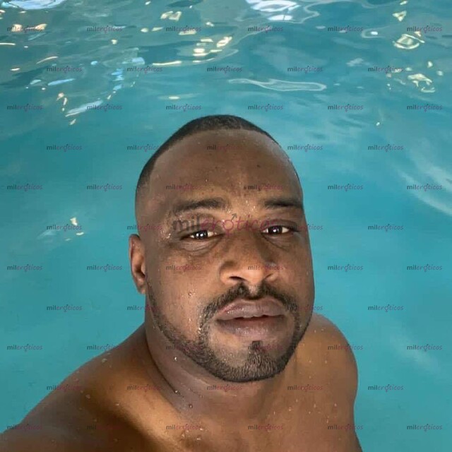 FOTOS DE DISCRETO CALIENTE AMANTE DEL SEXO ME ENCANTA FOLLAR 2000 NO MENOS