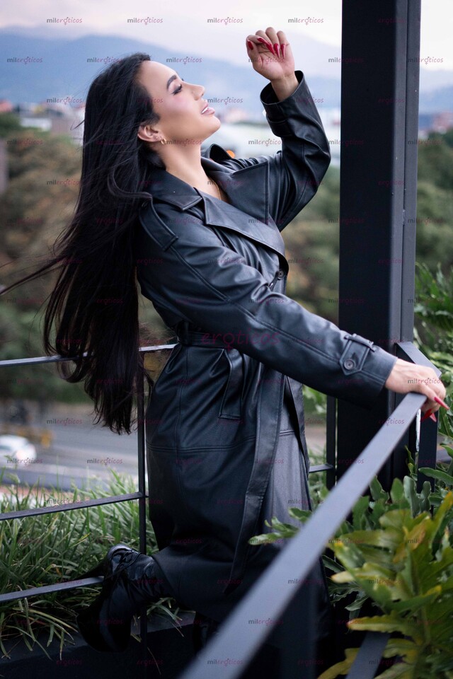 FOTOS DE HERMOSA NIÑA CON CUERPO DE MODELO ROSTRO Y VOZ DE MUJER ACTIVA Y PASIVA