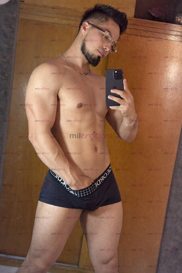 FOTOS DE BISEXUAL DE 1.85 Y 20 CM, BIEN DOTADO CON SITIO O A DOMICILIO