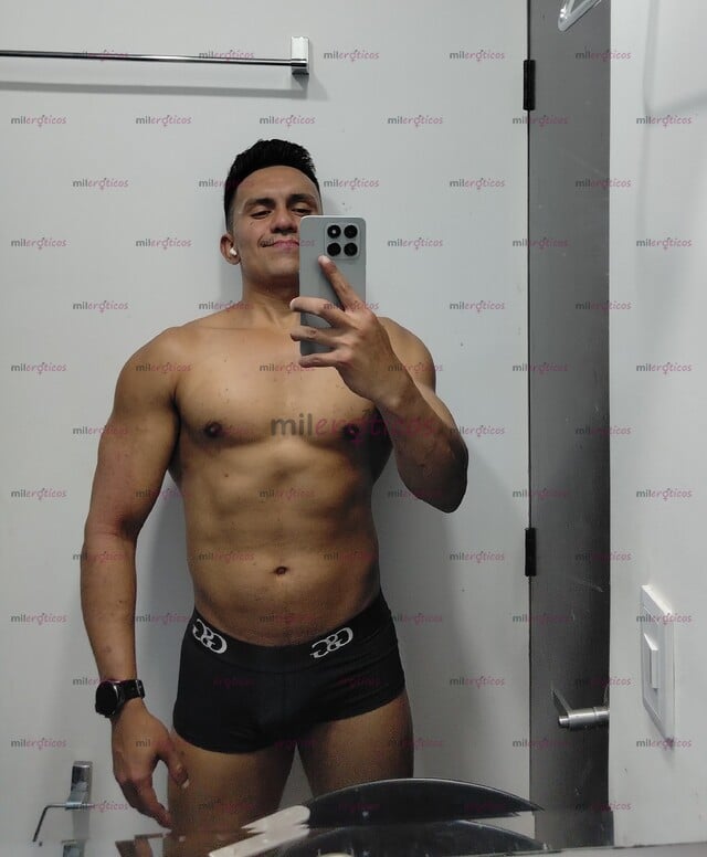 FOTOS DE MAN CON PORTE ATLÉTICO, DISPONIBLE 31AÑOS DE EDAD EXCELENTE CUERPO, VARONIL.