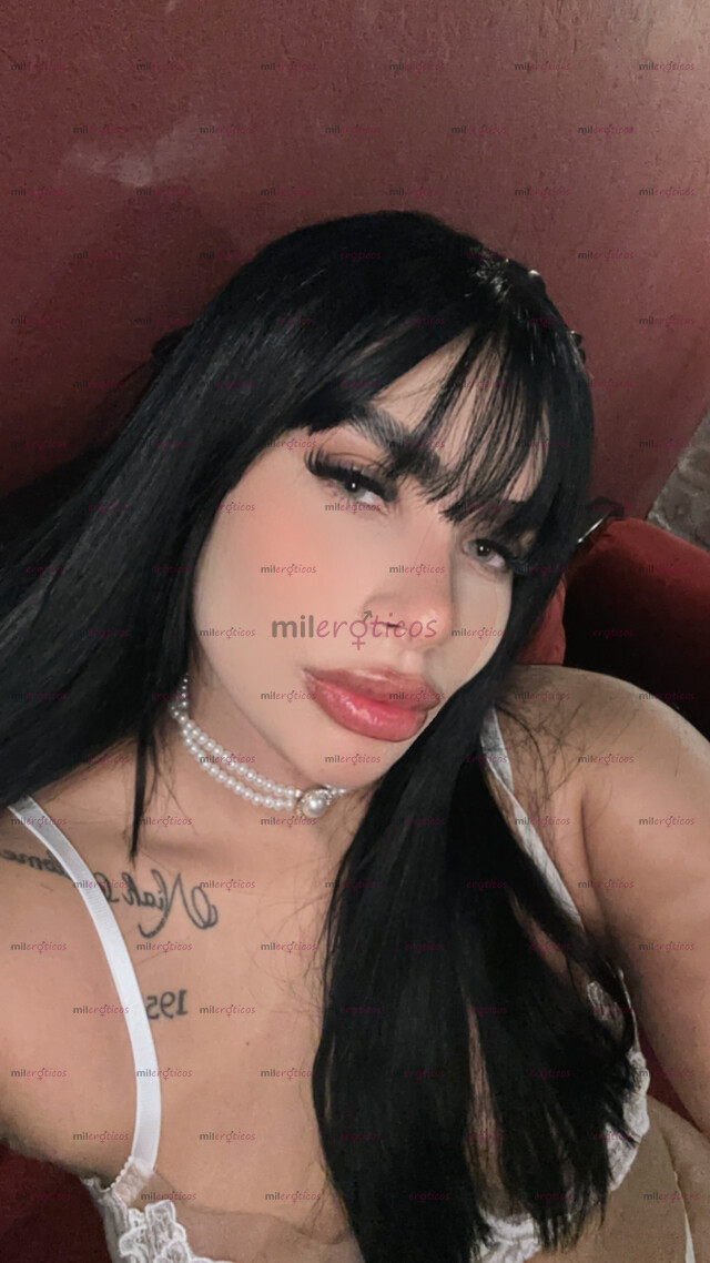 FOTOS DE DELICADA Y HERMOSA PELINEGRA MUY SENSUAL