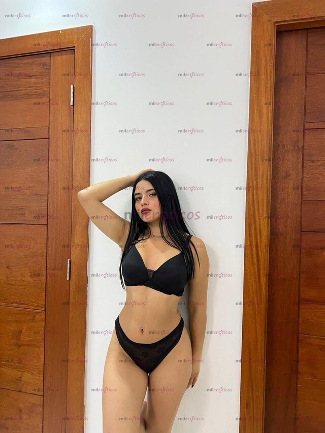 FOTOS DE HERMOSA COLOMBIANA DE CARA ANGELICAL CON GANAS DE COMPLACERTE.