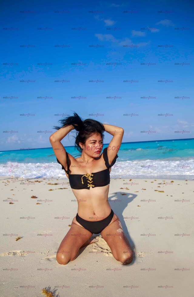 FOTOS DE TALLA 3.... RICA FLAQUITA, PECHOS FIRMES