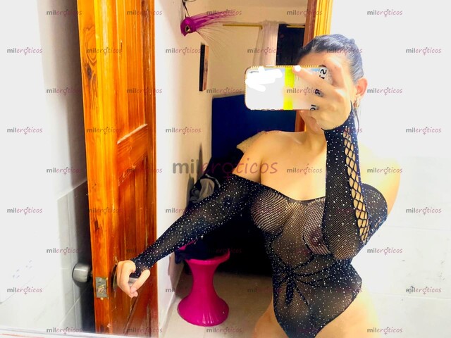 FOTOS DE FER UNIVERSITARIA LLENA DE PLACER PARA QUE SE DESBORDE CONTIGO VEN A VISITARME