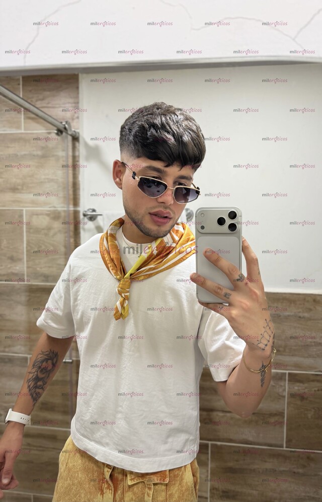 FOTOS DE JOVEN VERGON FULL MORBOSO CON 22CM REALES, DISPONIBLE CON SITIO PRIVADO.