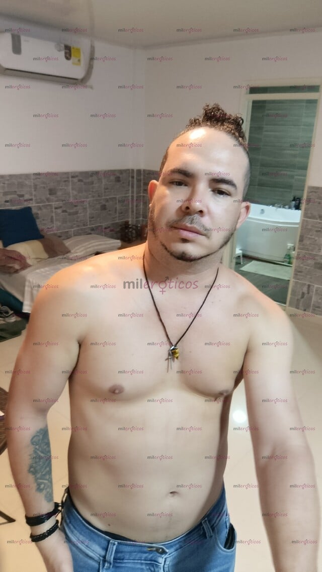 FOTOS DE SERVICIO SOLO A MUJERES, ADULTO CON APARIENCIA JOVEN.