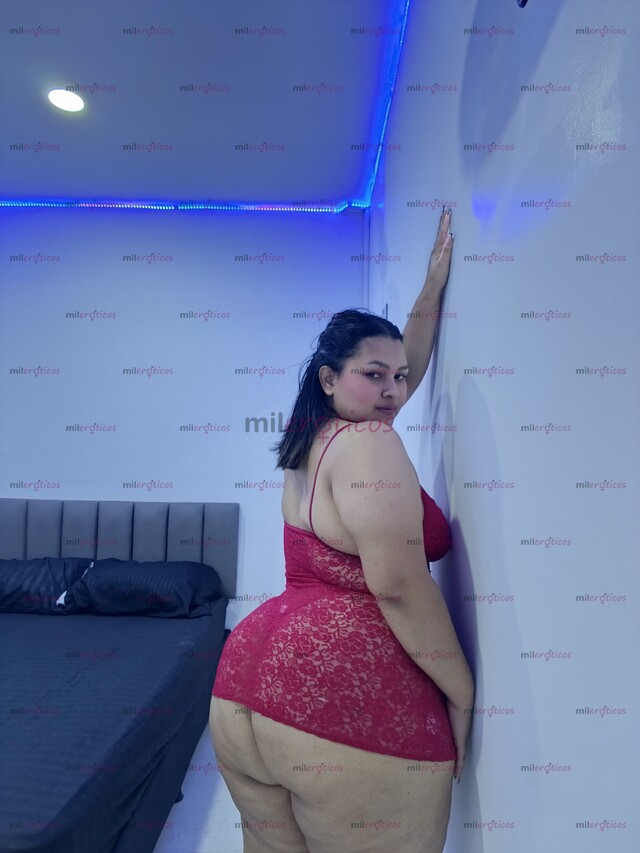 FOTOS DE VALENTINA , 24 AÑOS , HERMOSA MUJER NATURAL , CON CURVAS