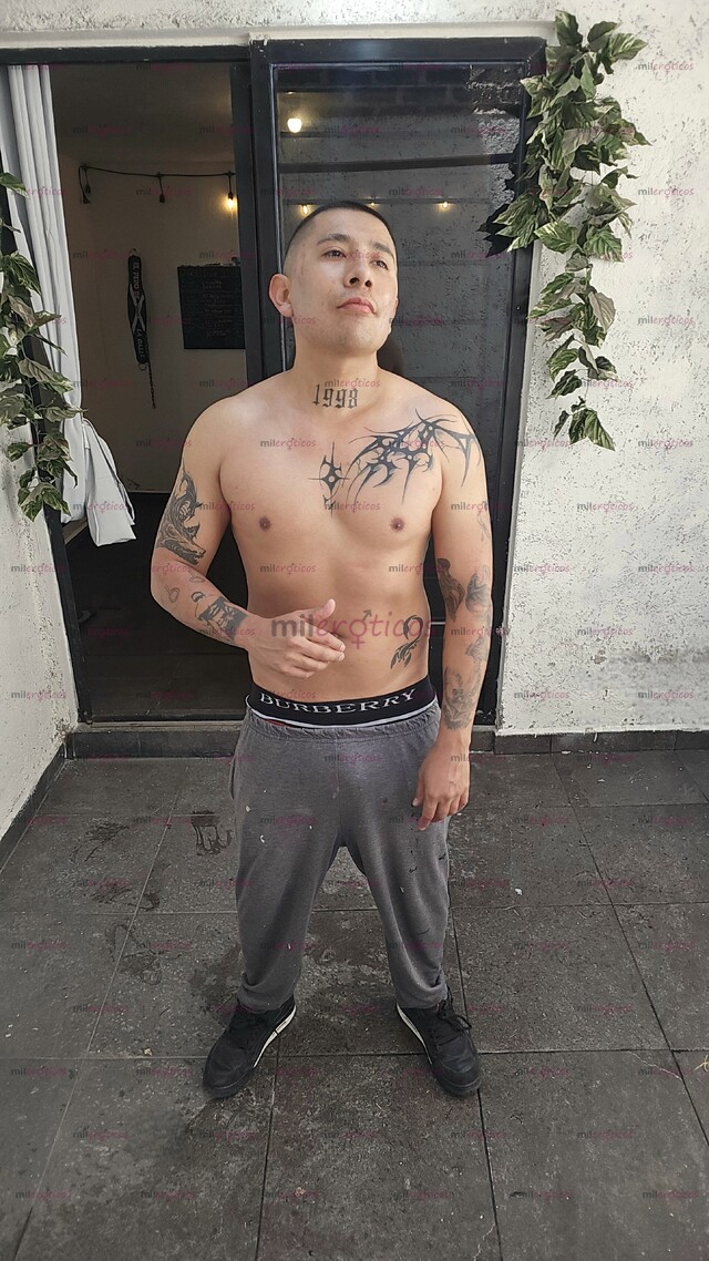 FOTOS DE CHACALÓN CARIÑOSO LISTO PARA ROMPER TU CUL0 Y HACERTE GRITAR