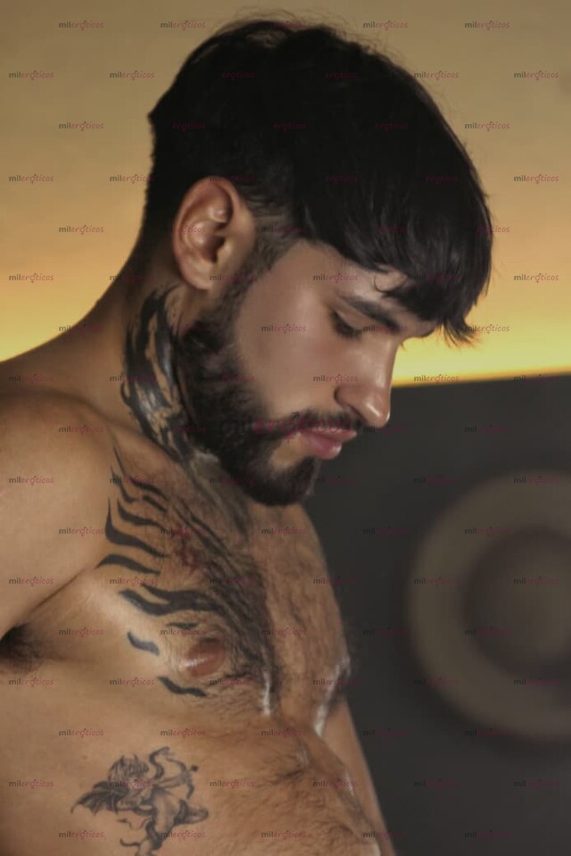 FOTOS DE ULTIMOS 2 DIAS. QUIERES DISFRUTAR DE UN MACHO REAL? DOMINANTE PELUDO Y CON BARBA