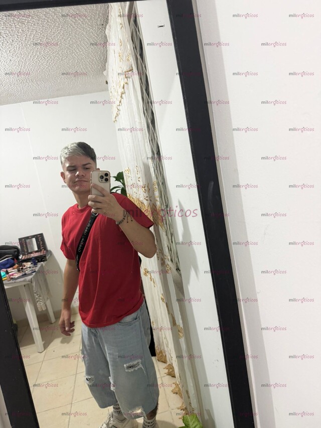 FOTOS DE VERSÁTIL, DISPONIBLE, SERIO, POLLO DISPONIBLE 24 7