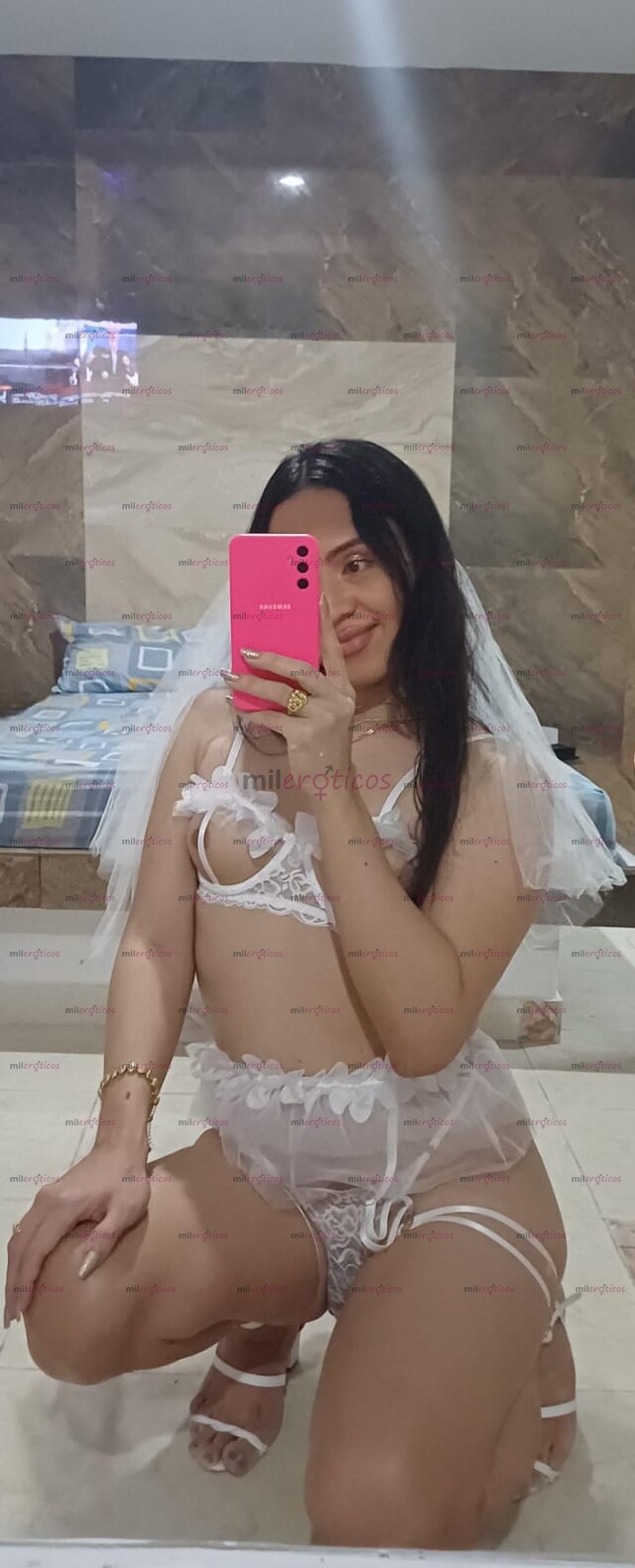 FOTOS DE JOVEN CHICA TRANS COMPLACIENTE CARIÑOSA DISPUESTA A CUMPLIR TUS FANTASÍAS