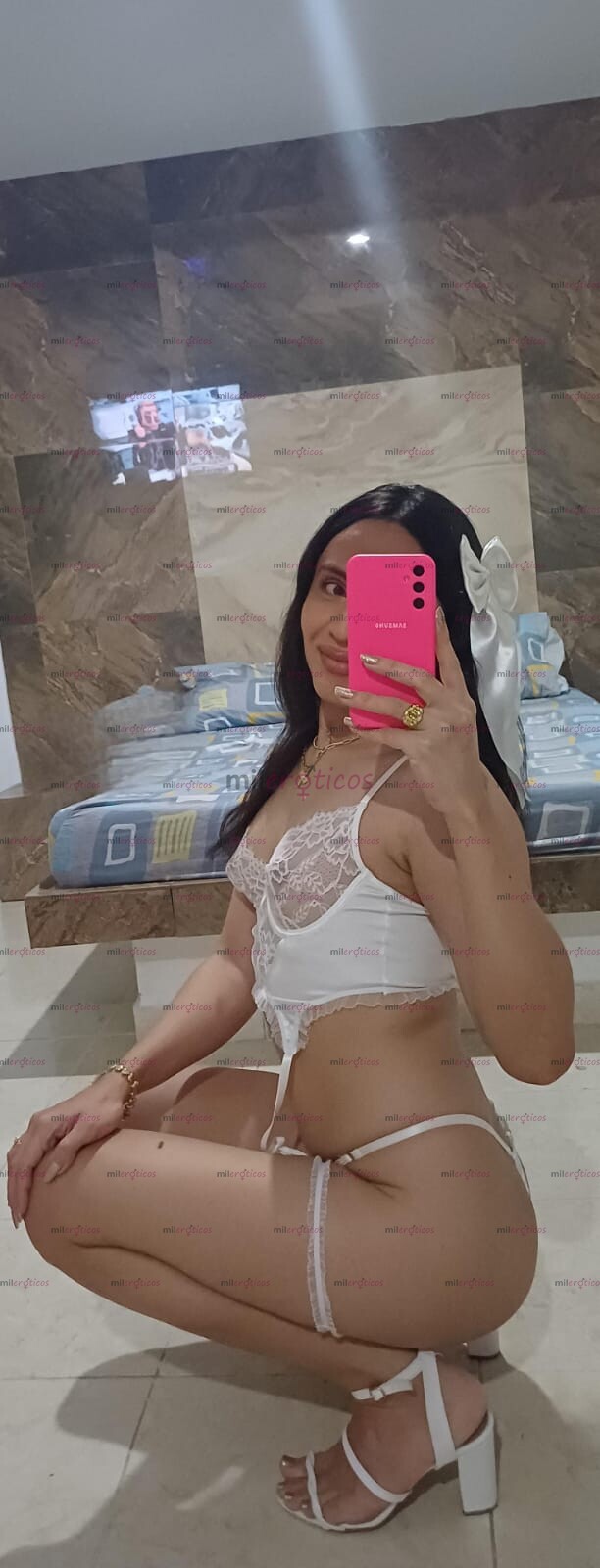 FOTOS DE JOVEN CHICA TRANS COMPLACIENTE CARIÑOSA DISPUESTA A CUMPLIR TUS FANTASÍAS