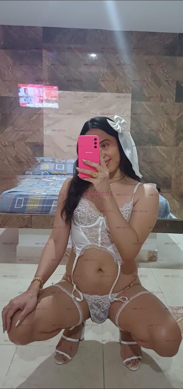 FOTOS DE JOVEN CHICA TRANS COMPLACIENTE CARIÑOSA DISPUESTA A CUMPLIR TUS FANTASÍAS
