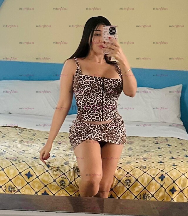 FOTOS DE ALEJANDRA CHICA PETIT CON GANAS DE FANTASEAR CONTIGO