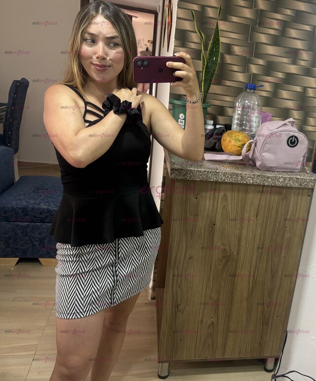 FOTOS DE ANGIE LINDA MONA NATURAL DISPUESTA A COMPLACERTE