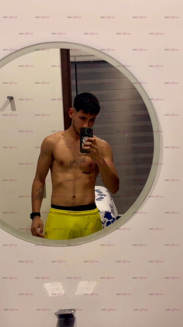 FOTOS DE MORENO VERSÁTIL CALIENTE Y COMPLACIENTE DISPONIBLE PARA TI.