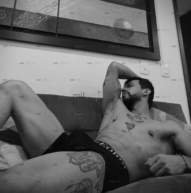 FOTOS DE GIGOLÓ DOTADO 22CM STRIPPER, M