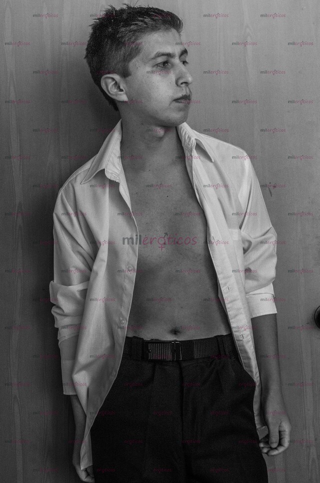 FOTOS DE EZRA , DELGADO Y BIEN AMOROSO, TE ESPERA!