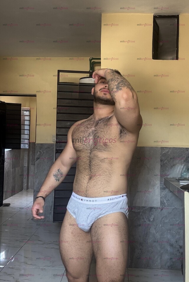 FOTOS DE CHICO VENEZOLANO LISTO PARA DARTE TODO EL PLACER QUE MERECES.